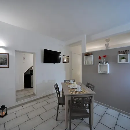 Pietra Bianca * 바리